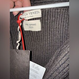 Ribbed criss cross Women’s Sweater